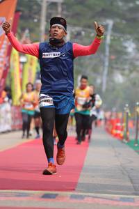 BIB: 41892
                            <button type="button" onclick="openModal(8220722)" class="btn btn-primary btn-sm float-right btn-popup" data-toggle="modal" data-target=".modal-high-quality">
                        <i class="fas fa-shopping-cart"></i> Add to Cart
                    </button>
                                            <button type="button" onclick="isThisMe(8220722, true)" class="btn btn-success btn-sm float-right btn-popup btn-isme hidden" data-toggle="tooltip" data-placement="bottom" title="นี่คือรูปของคุณใช่ไหม คลิกที่นี่เพื่อเอาเข้าอัลบั้ม">
                        <i class="fas fa-plus"></i> Add to album
                    </button>
                    <button type="button" onclick="isThisMe(8220722, false)" class="btn btn-warning btn-sm float-right btn-popup btn-isnotme hidden">
                        <i class="fas fa-ban"></i> Remove from album
                    </button>